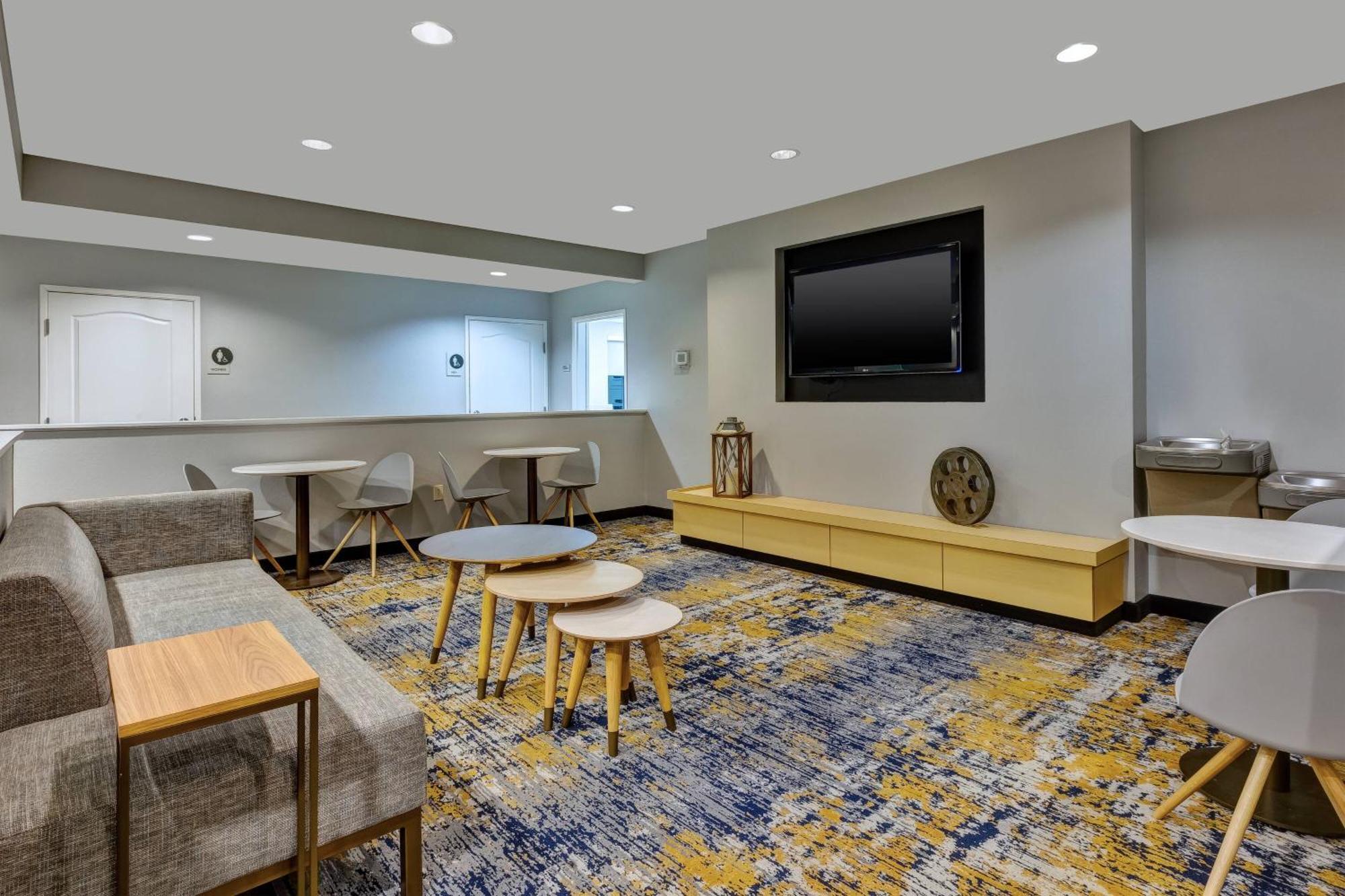 Towneplace Suites By Marriott Nashville Airport Extérieur photo